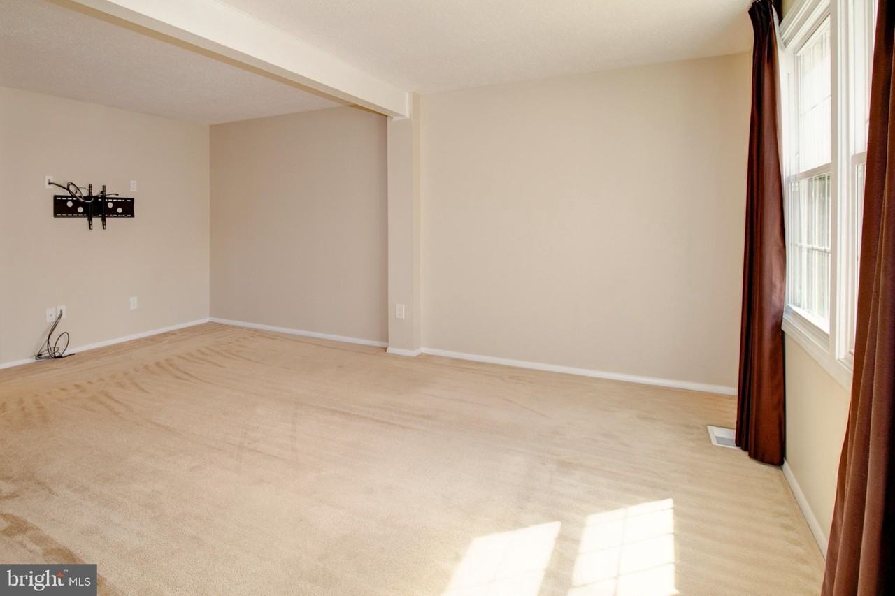 5250 Saint Genevieve Pl - Photo 5 of 23