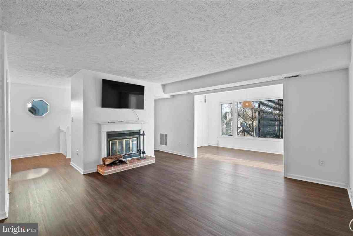 2228 Hunters Run Dr Unit 2228 #2228 - Photo 7 of 19