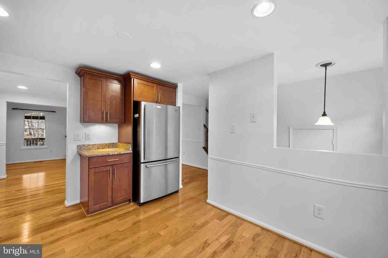 5718 Wood Mouse Ct - Photo 6 of 37