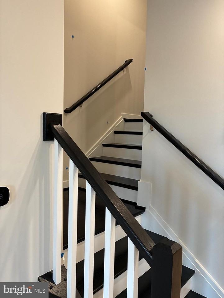 44586 STRABANE Terrace - Photo 5 of 15