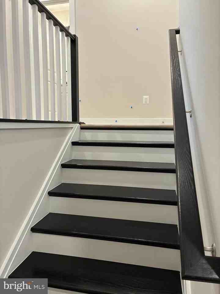 44586 STRABANE Terrace - Photo 6 of 15