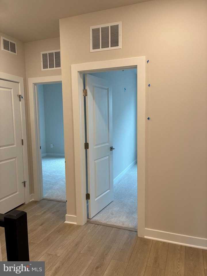 44586 STRABANE Terrace - Photo 7 of 15