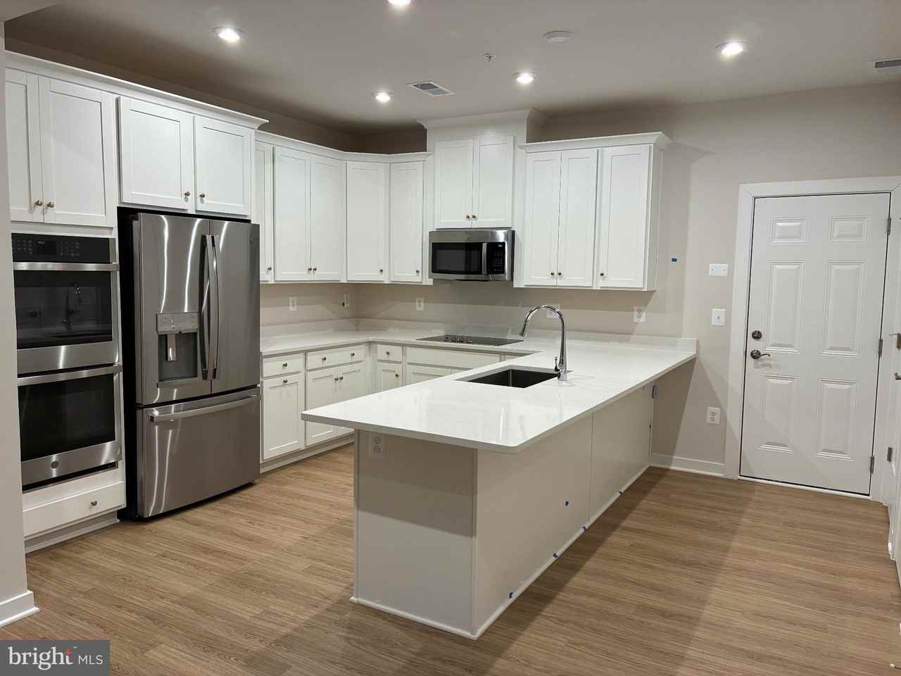 1014A Mays Ln - Photo 3 of 12