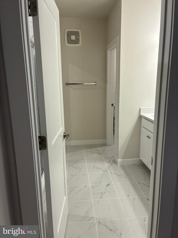 1014A Mays Ln - Photo 5 of 12