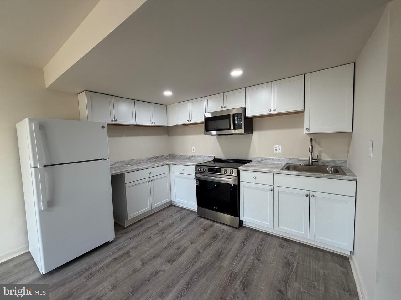 15417 Bald Eagle Ln - Photo 2 of 14