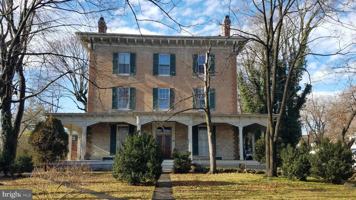 featured image of 447 N Loudoun St