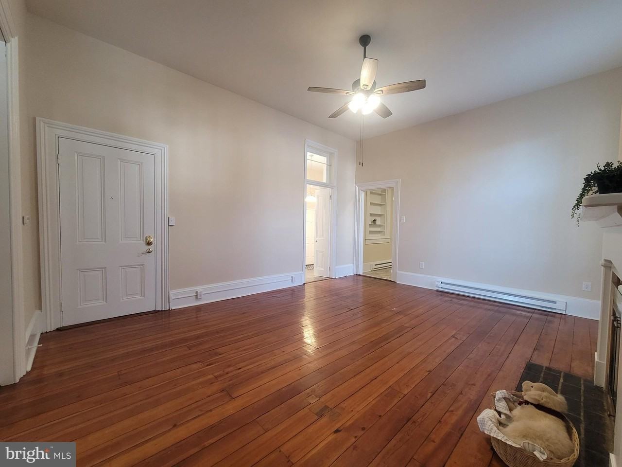 447 N Loudoun St - Photo 5 of 20