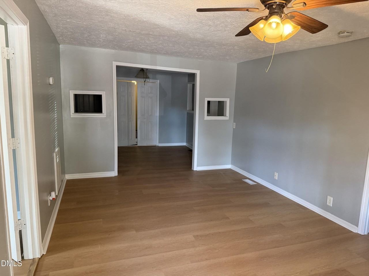 1436 Powell St - Photo 2 of 12