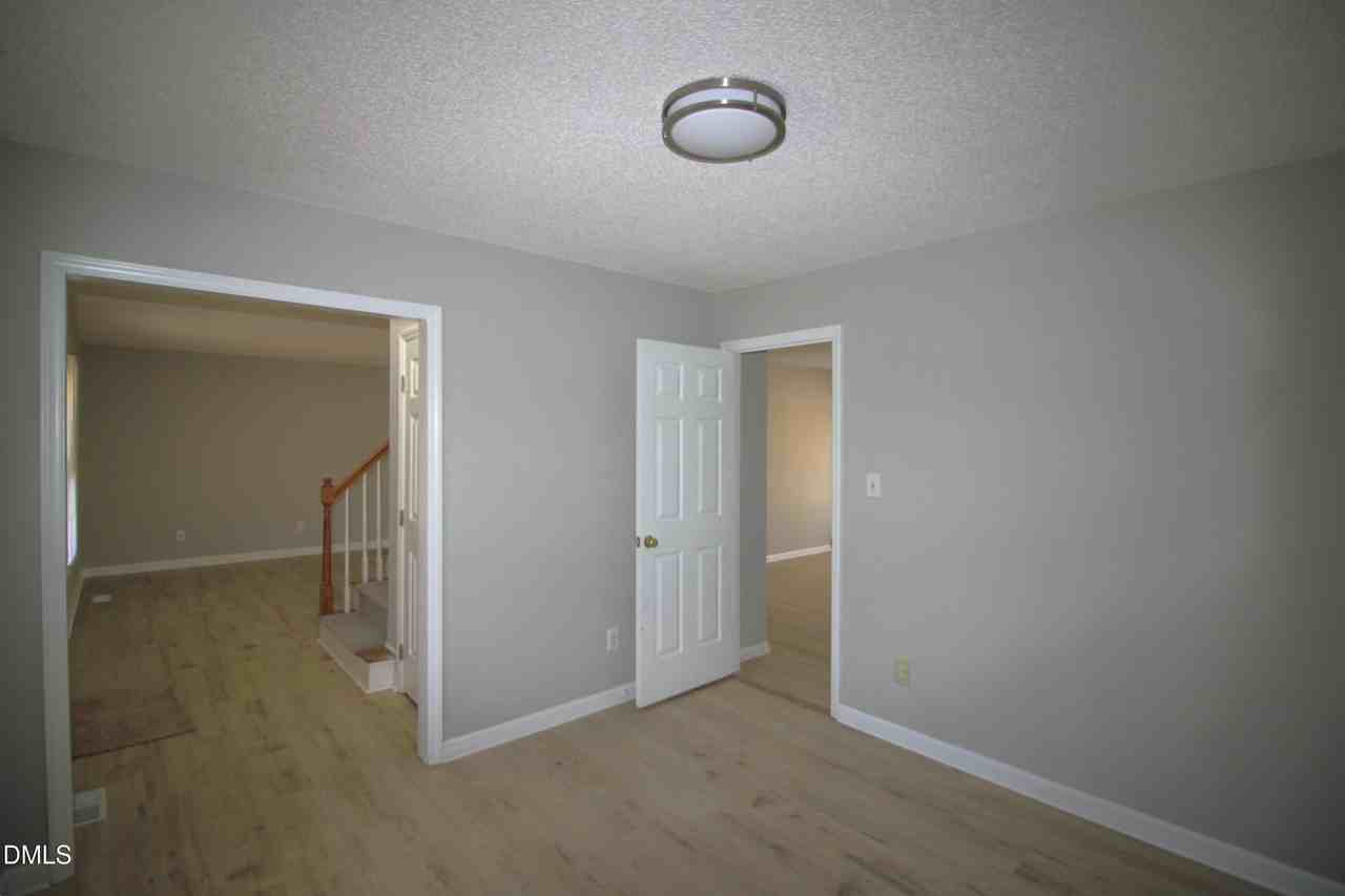 8108 Owenston Ct - Photo 3 of 28