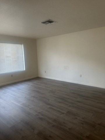 367 Church St - Photo 4 of 15