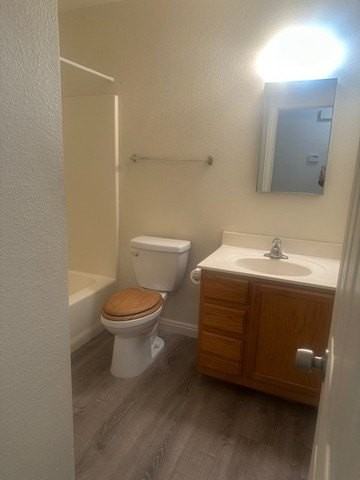 367 Church St - Photo 6 of 15