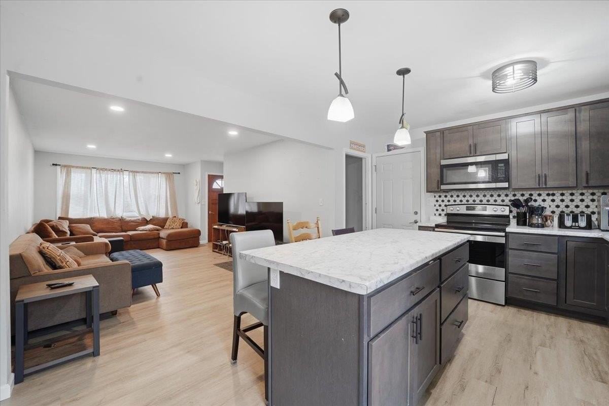 124 N College St - Photo 5 of 24