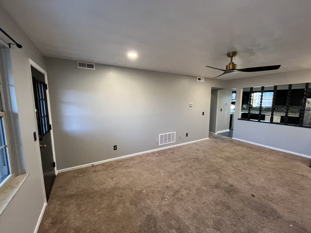 550 Kitrina Ave #1 - Photo 3 of 26