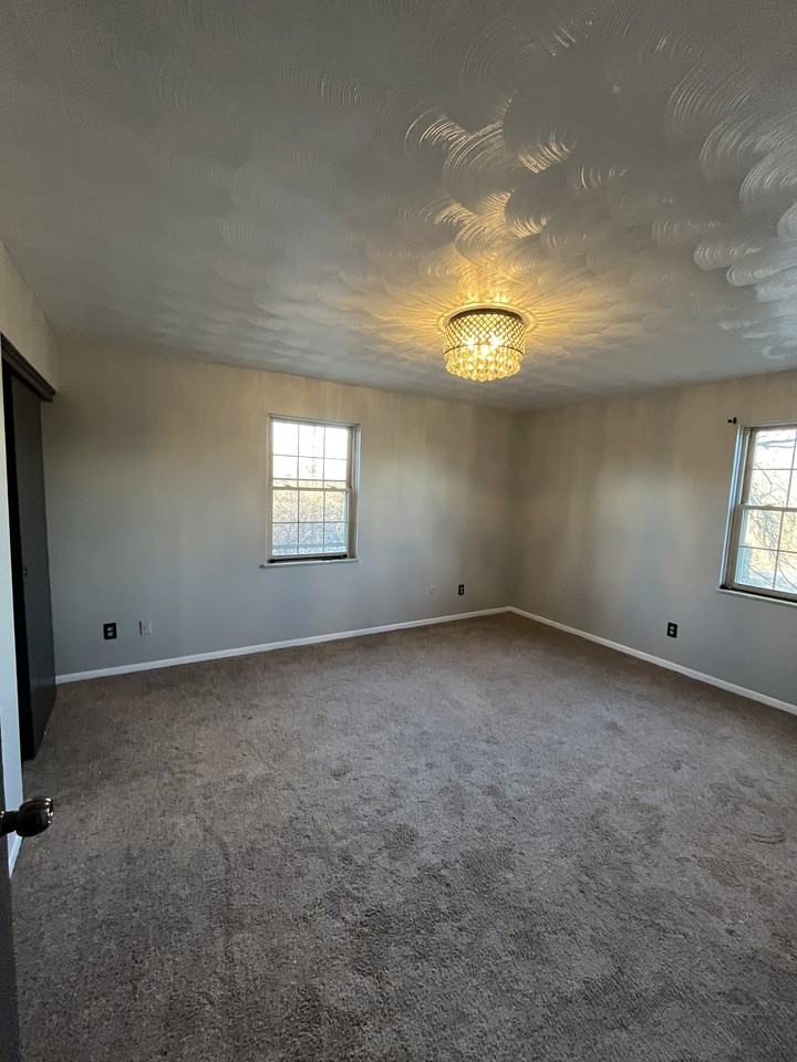 550 Kitrina Ave #1 - Photo 4 of 26