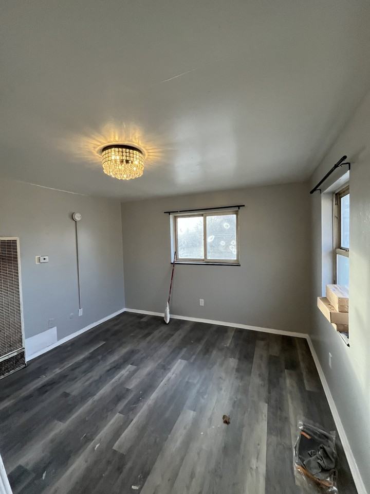 2414 Hancock Ave #2418 - Photo 7 of 9