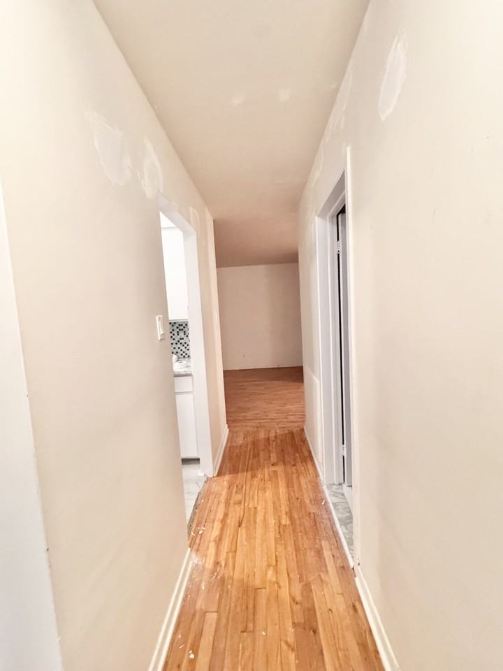 535 33e Avenue #111 - Photo 3 of 8