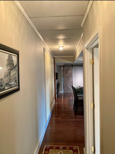 1000 Queen Street - Photo 3 of 6