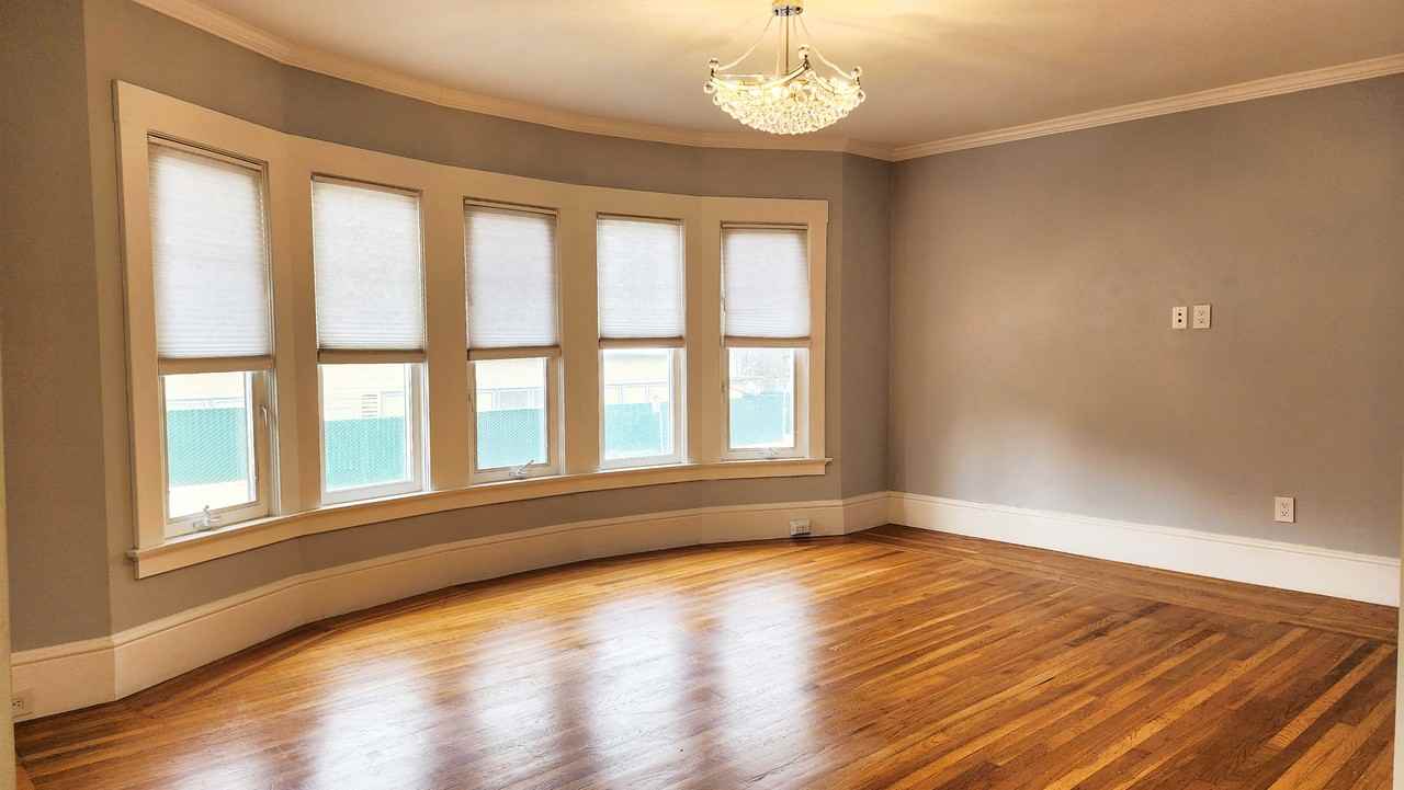 431 Bacon St - Photo 5 of 10