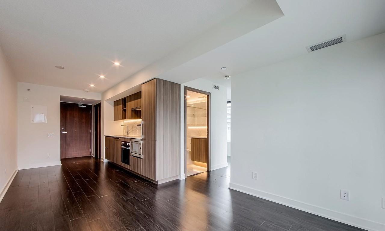 19 Bathurst Street #906 - Photo 3 of 13
