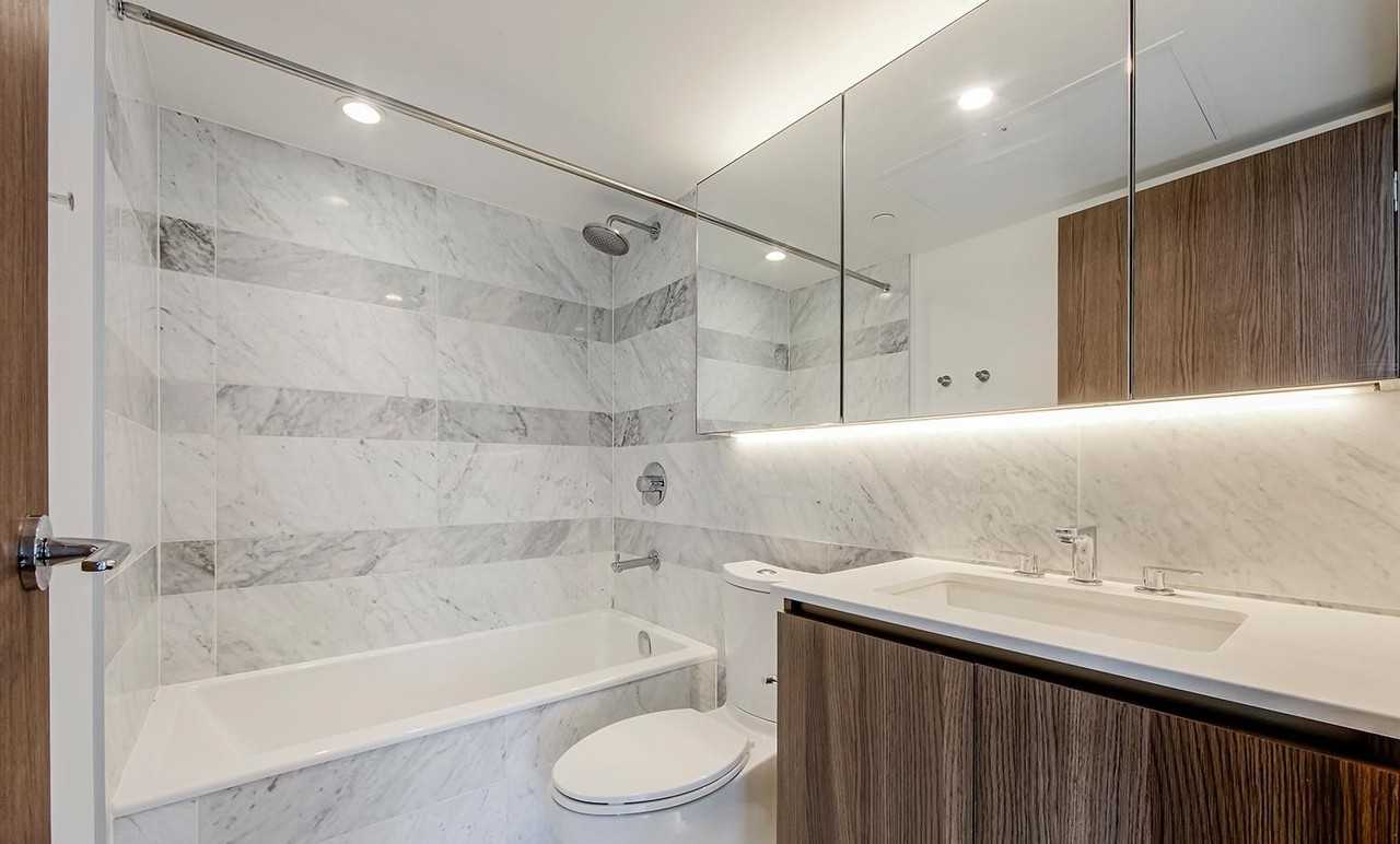 19 Bathurst Street #906 - Photo 6 of 13