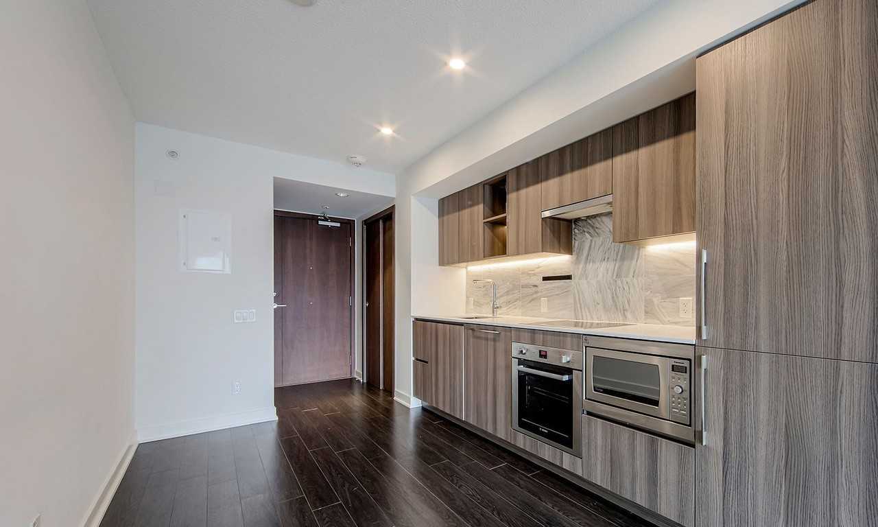 19 Bathurst Street #906 - Photo 4 of 13