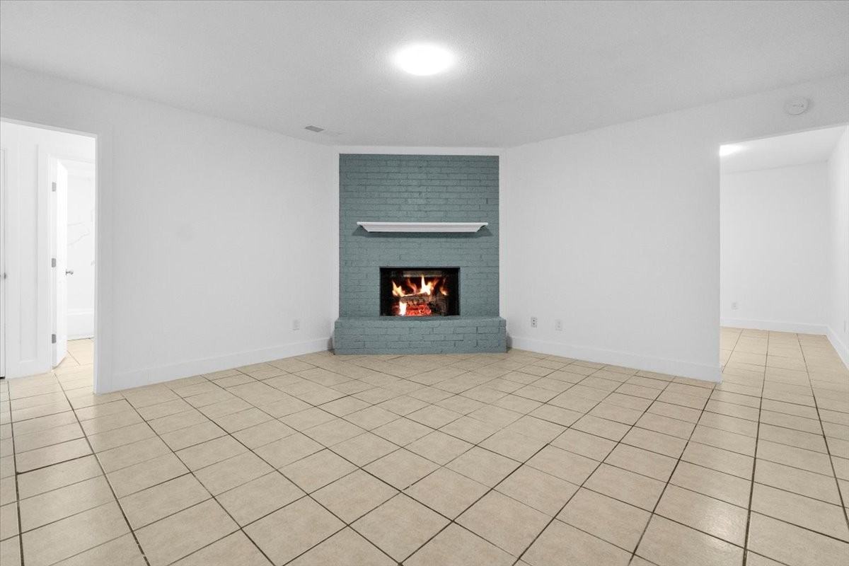 2828 Cottonwood Lane - Photo 5 of 20