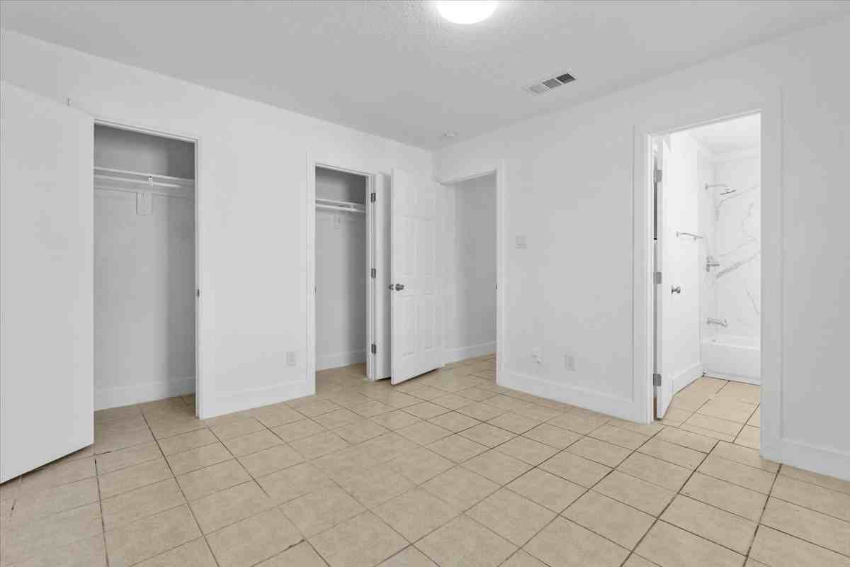 2828 Cottonwood Lane - Photo 7 of 20