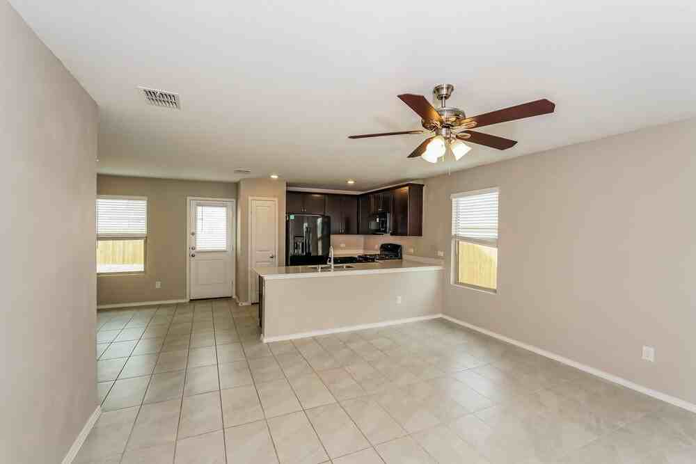 360 Sun Bluff Rd - Photo 3 of 16