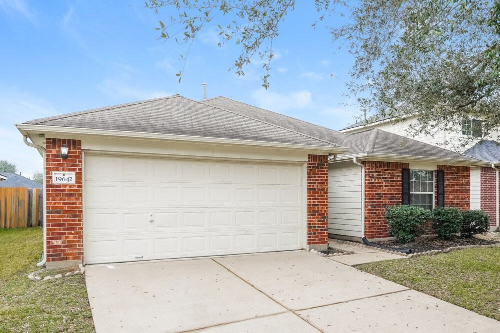 19642 Brisbane Meadows Ct - Photo 3 of 16