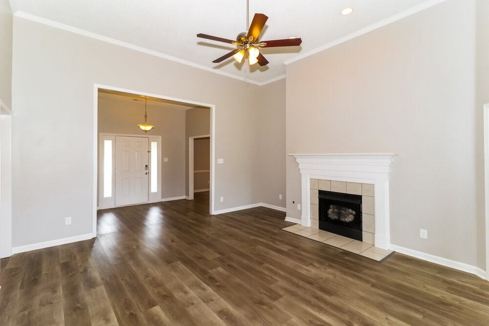 9261 Chimneyrock Blvd - Photo 6 of 19