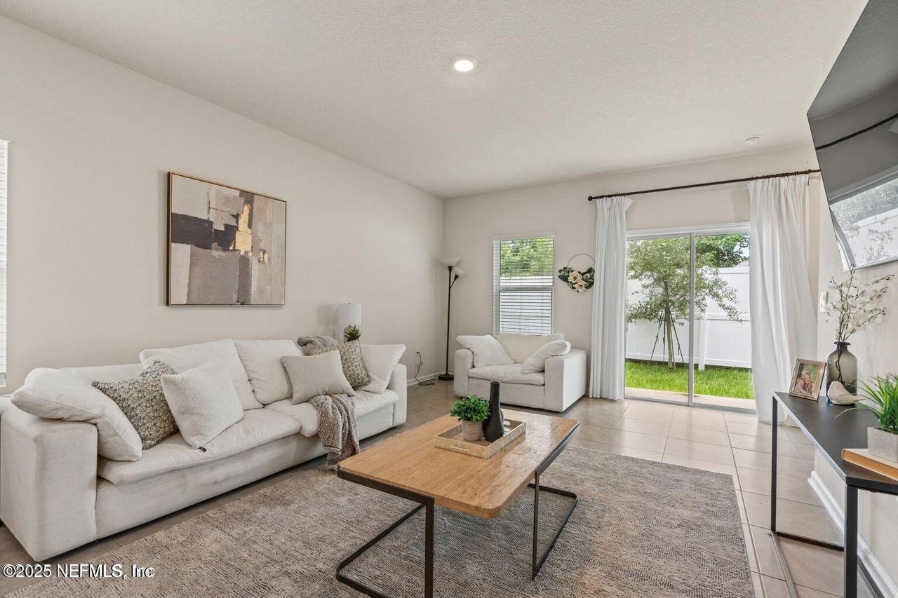 891 Observatory Pkwy - Photo 2 of 19