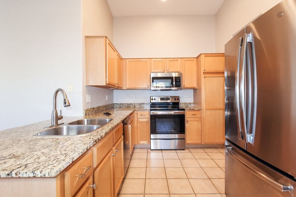 14909 W Watson Cir - Photo 5 of 16