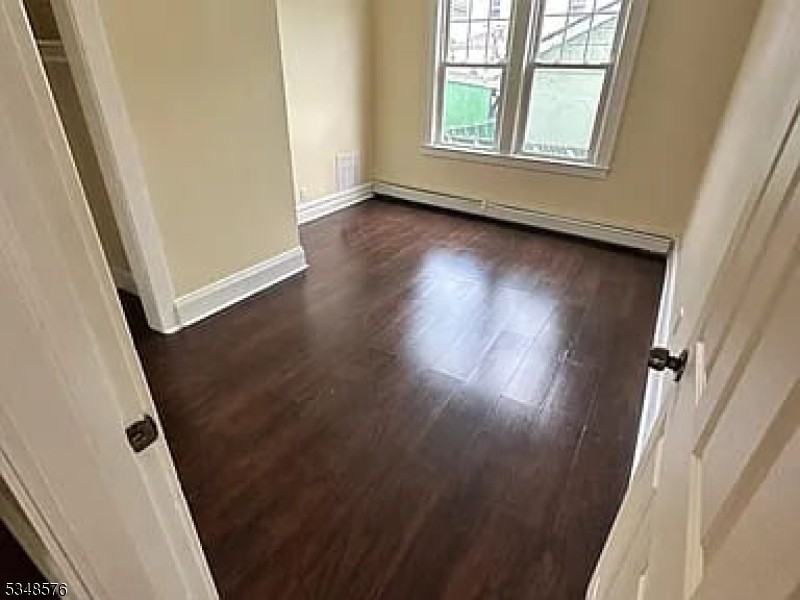 111-119 Cleremont Ave Unit 1 - Photo 5 of 8