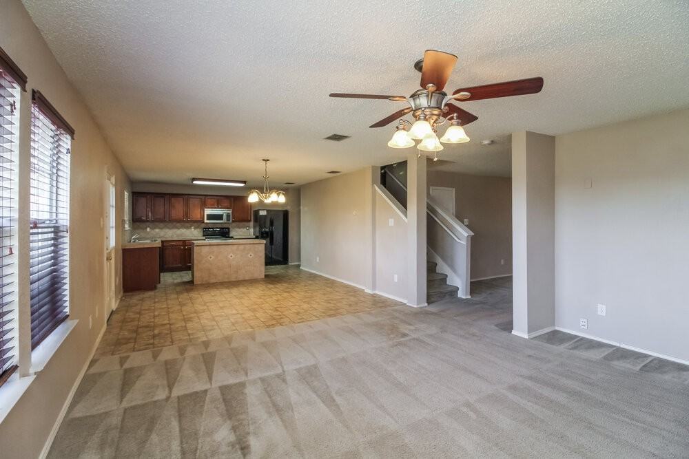 6601 Swainson Trl - Photo 2 of 15