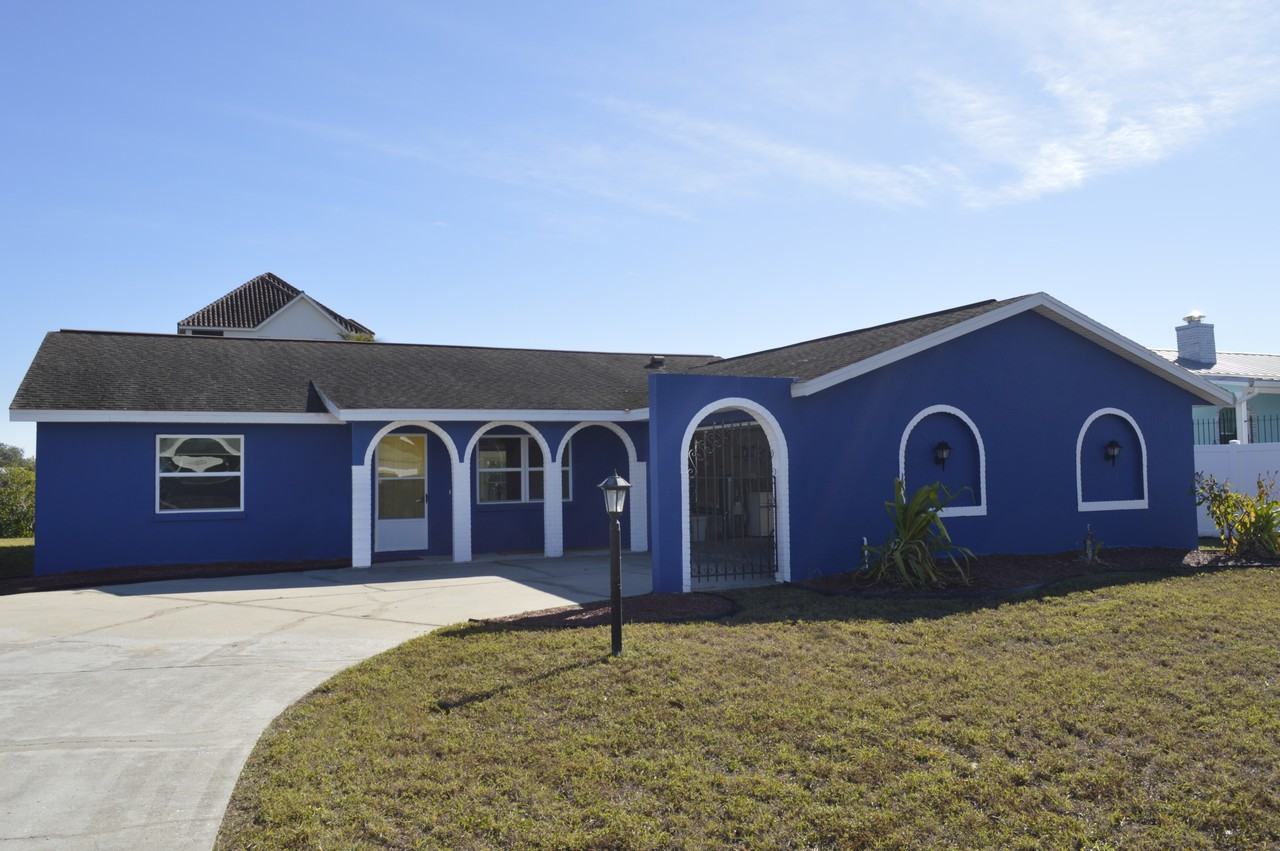 6525 Manila Palm Way