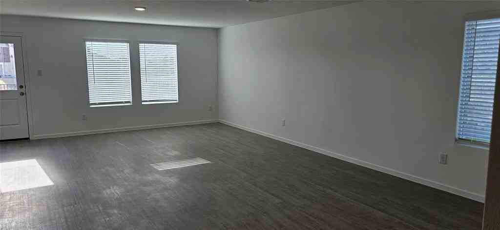 3107 Kleinbrook Way - Photo 6 of 40