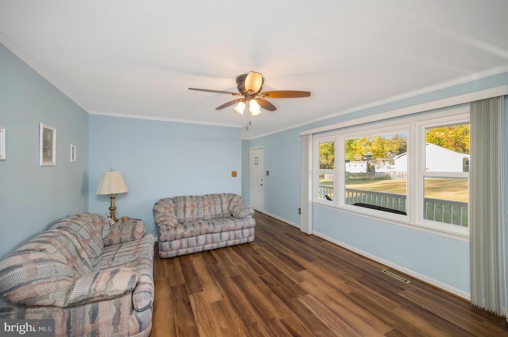 3903 Norris Dr - Photo 3 of 22