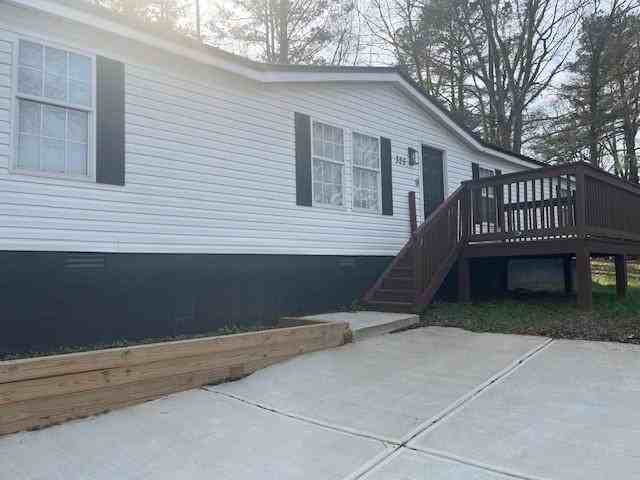 325 Washington Dr - Photo 2 of 27