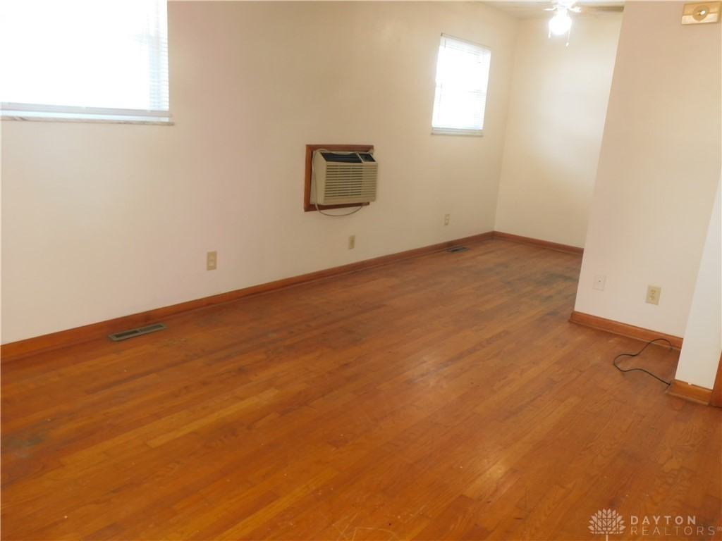 1226 Kemper Ave ##A - Photo 4 of 10