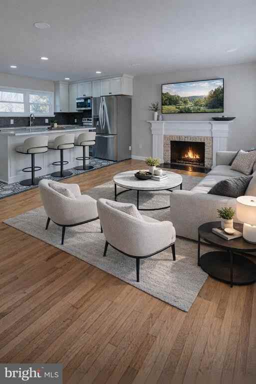 106 North St Ne - Photo 3 of 35