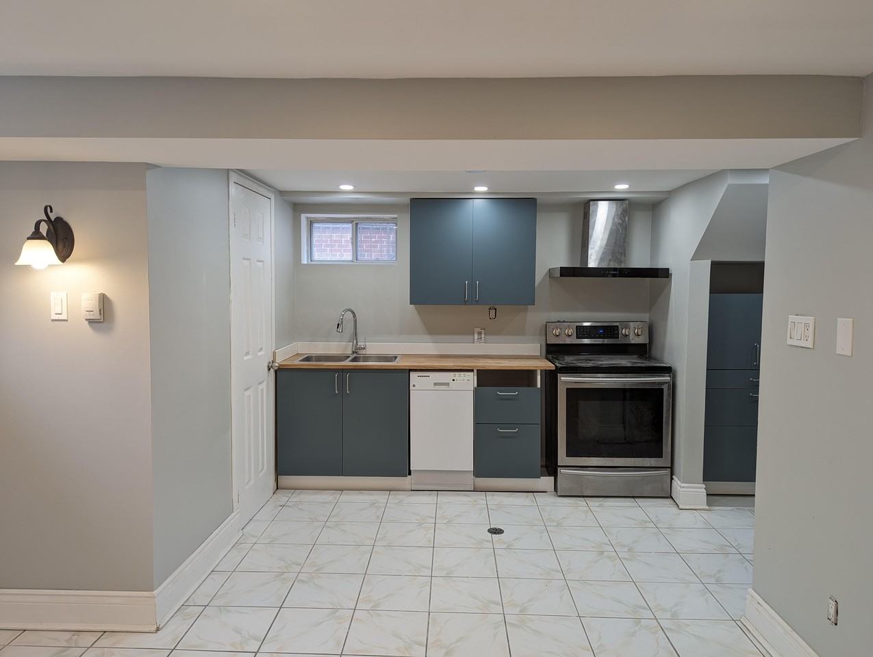 Yore Rd & Glenhaven St #Bsmt - Photo 2 of 14