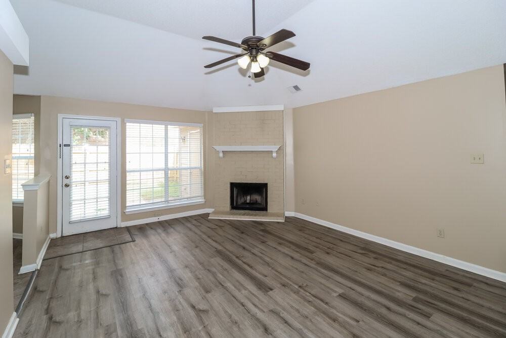 1172 Jessica Lauren Dr - Photo 5 of 19