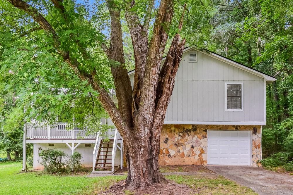 2187 Chestnut Bnd - Photo 2 of 17