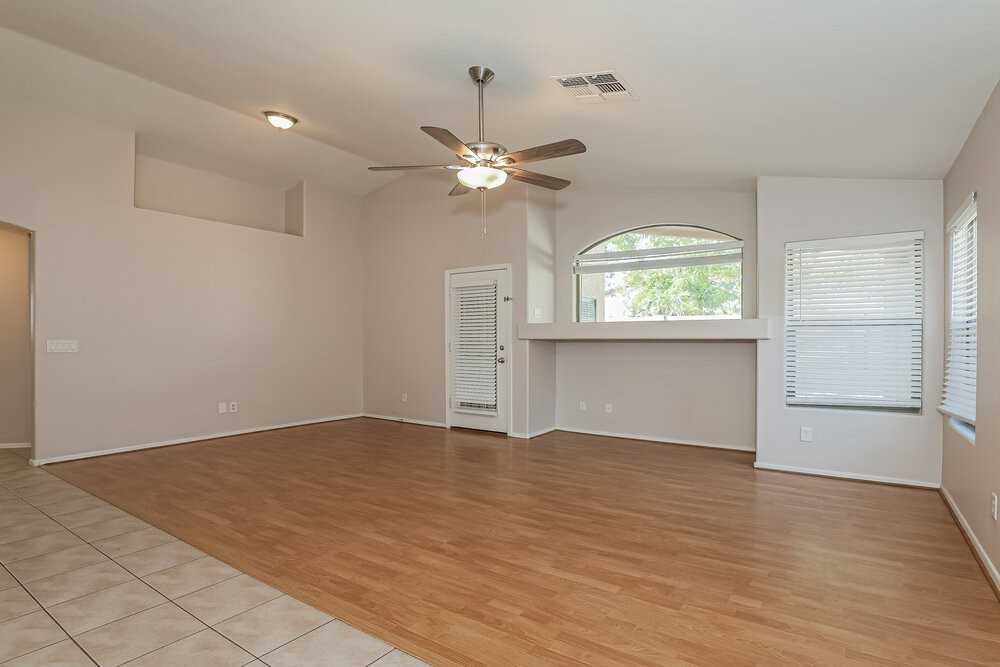 13928 N 133rd Ln - Photo 3 of 16