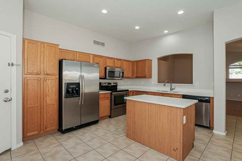 13928 N 133rd Ln - Photo 5 of 16