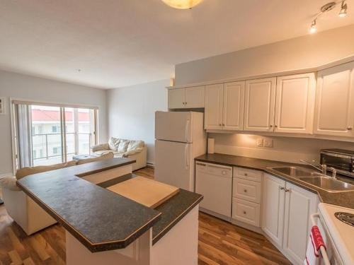 196 Wade Avenue West #405 - Photo 7 of 19