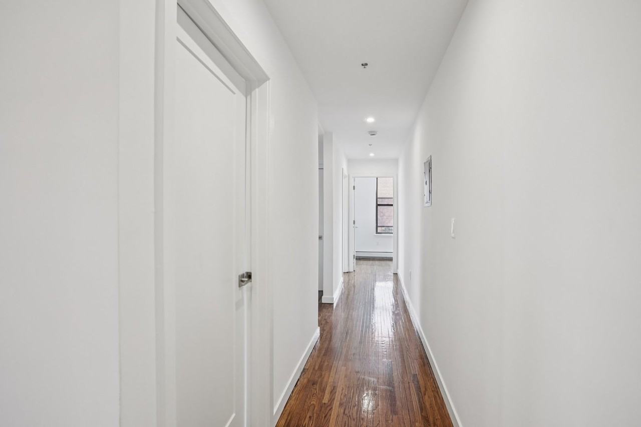 329 Park Holdings LLC - Photo 6 of 29