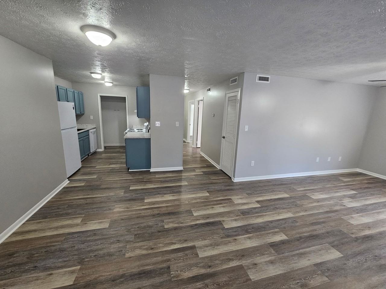 4121 Whistlers Way - Photo 2 of 47