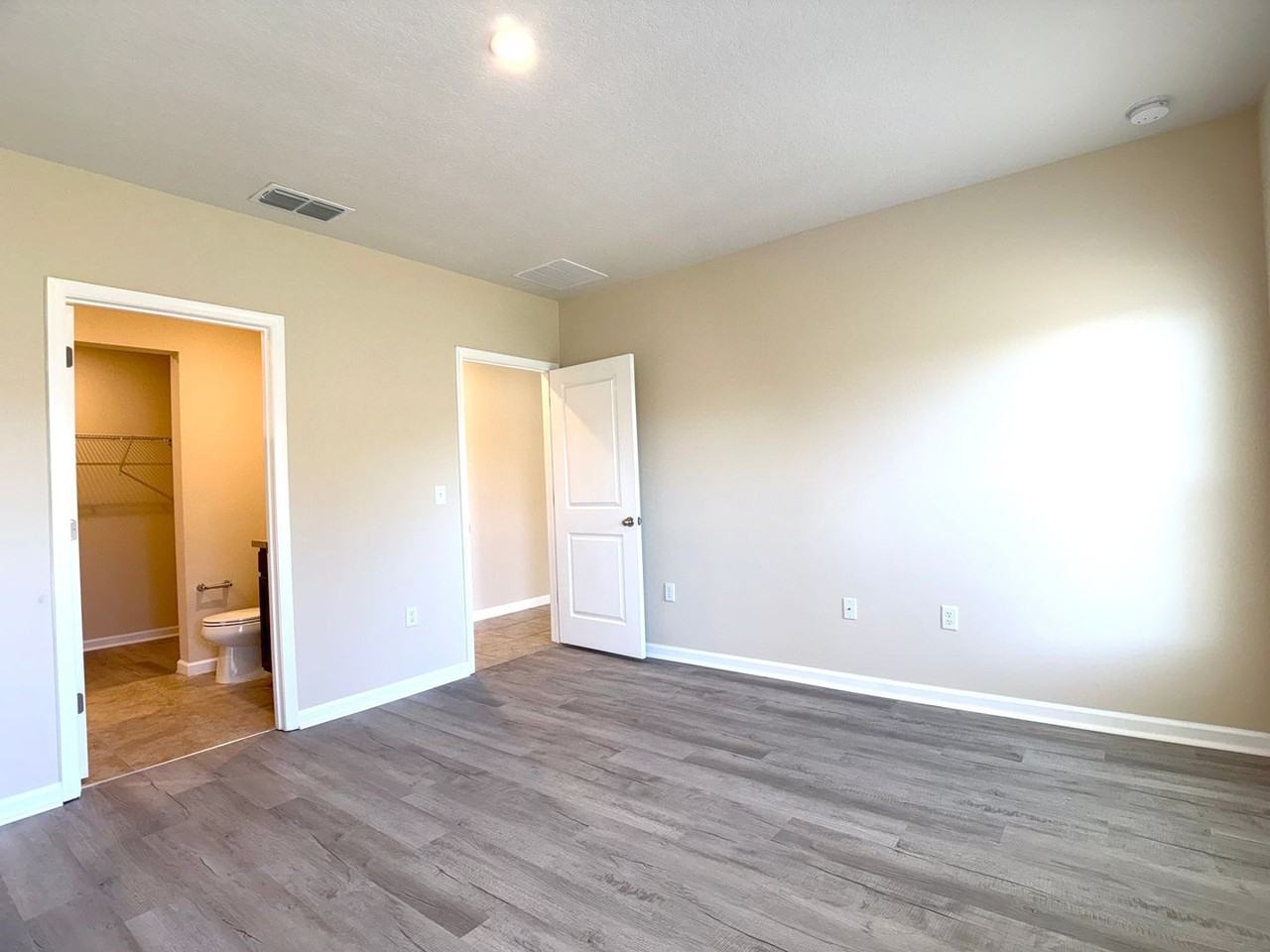 1481 Haines Dr - Photo 6 of 28