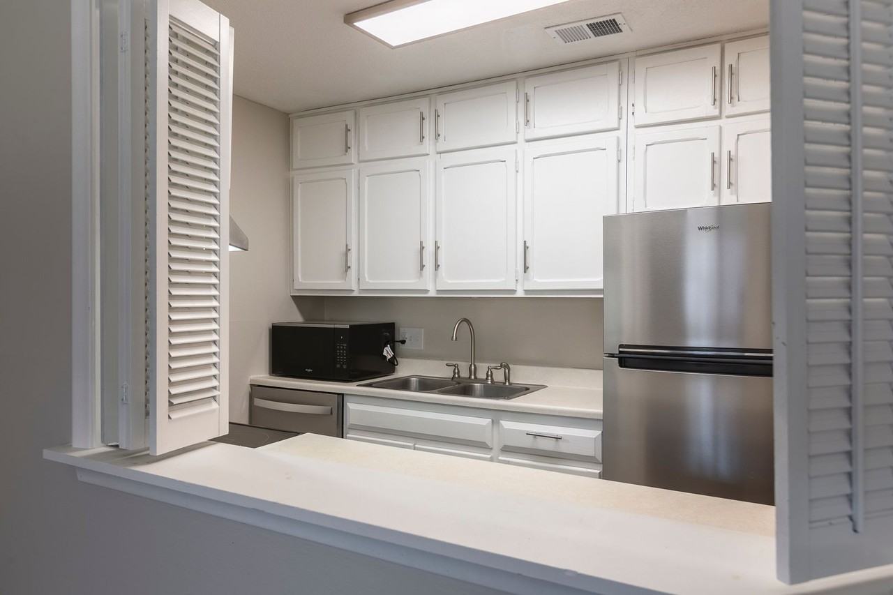 Oak Ridge Apartments in Millard - Photo 5 of 13
